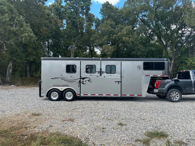 Trailer 220
